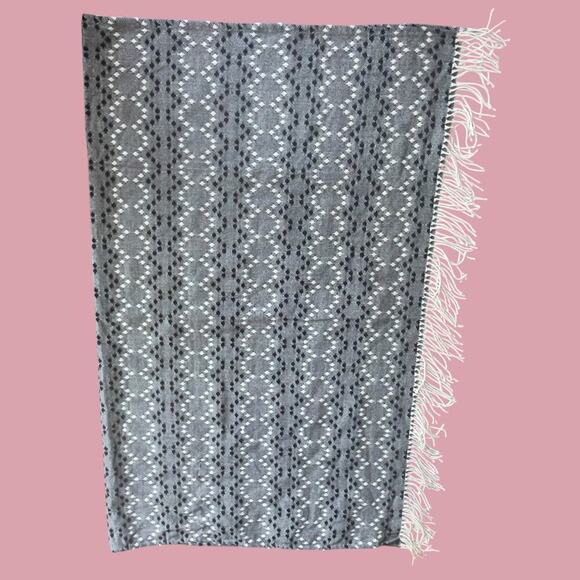 West Elm throw blanket geometric black white gray pattern - Picture 5 of 6